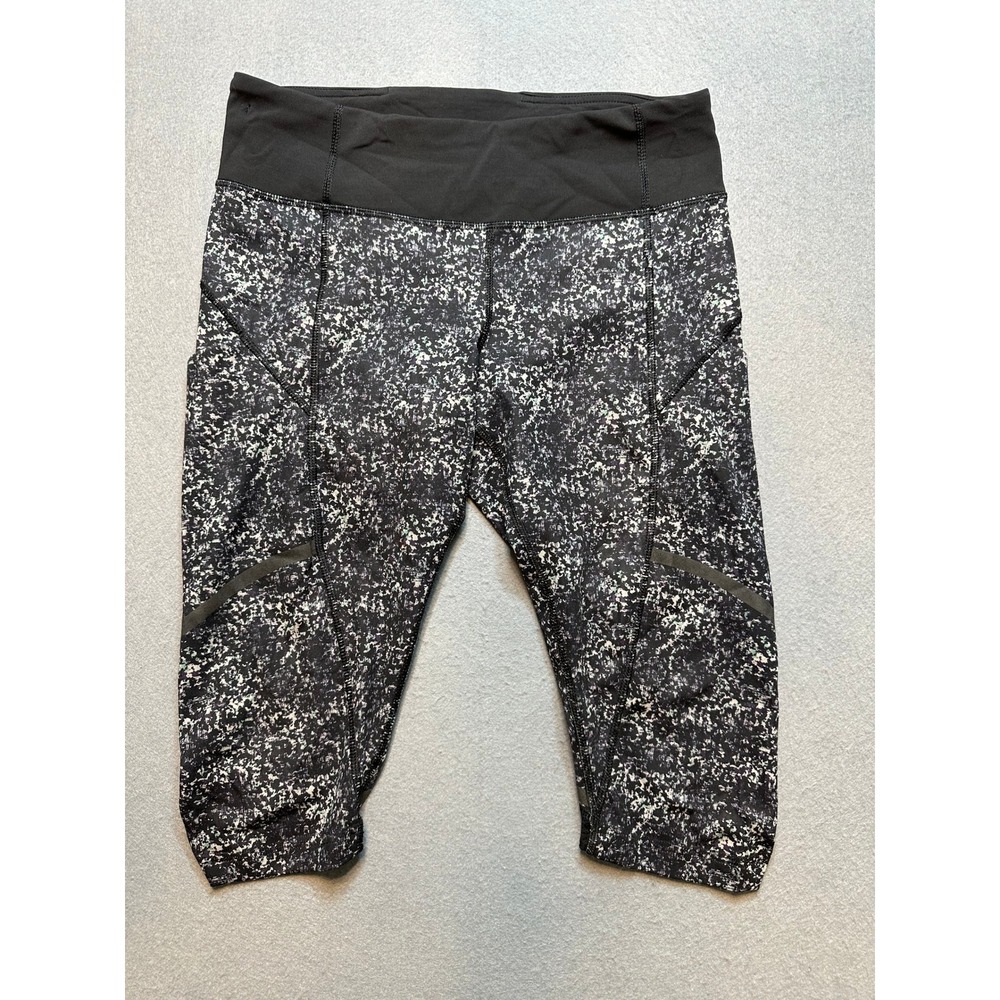 Lululemon Run Inspire Crop II Leggings Black White Static Print Size 6 - 105